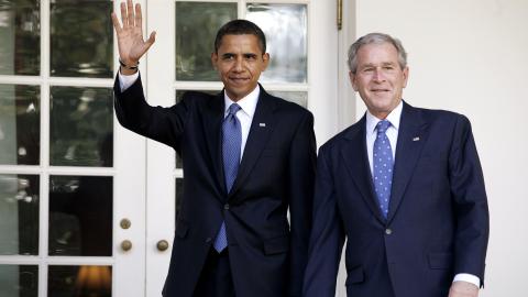 WASHINGTON - NOVEMBER 10: (AFP OUT) U.S. President George W. Bush (R) walks on the colonnade with U.S. President-elect Barack Obama at the White House November 10, 2008 in Washington, DC. This is the first visit for Barack Obama to the White House before he is sworn into office as President of the United States. First lady Laura Bush took soon to be first lady Michelle Obama on a tour of the White House as the President and Mr. Obama walked along the colonnade to the Oval Office where they will have a meeti