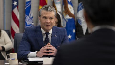 Secretary of War Pete Hegseth hosts a bilateral meeting with Japanese Minister of Defense Shinjirō Koizumi at the Pentagon, Washington, DC, Jan. 15, 2026. (US Navy )