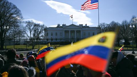 Mary Kissel appears on The John Batchelor Show to discuss the futility of appeasing Vladimir Putin regarding Ukrainian territory and the need for security plans to support Venezuela's opposition against the Maduro regime.