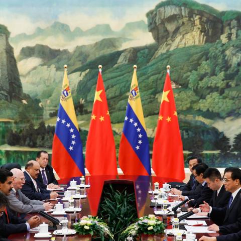 Nicolás Maduro meets with Li Keqiang on September 23, 2013, in Beijing, China. (Lintao Zhang via Getty Images)